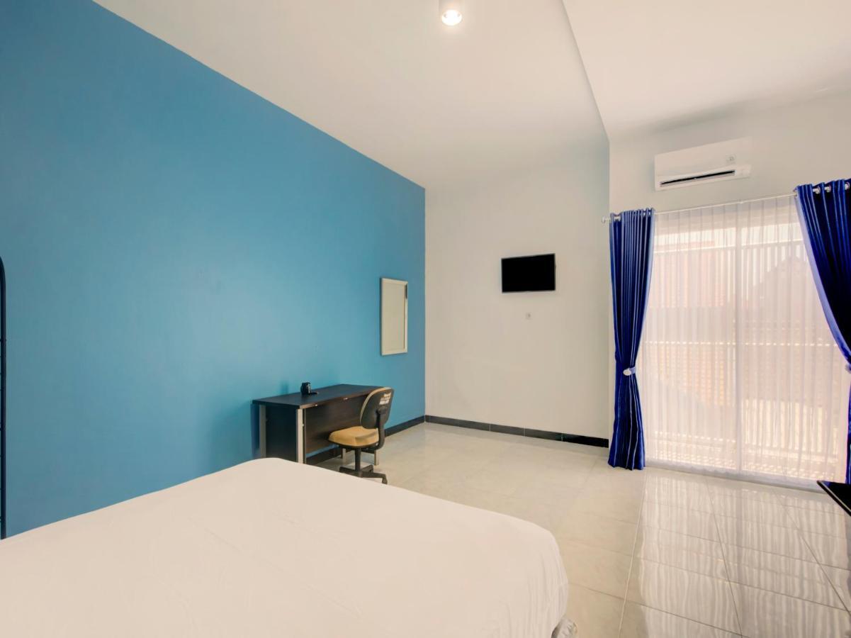 Oyo Life 3987 Kost Aditya Σουραμπάγια Εξωτερικό φωτογραφία