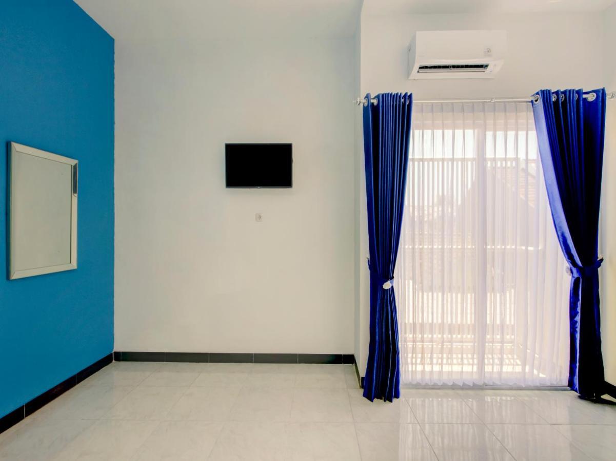 Oyo Life 3987 Kost Aditya Σουραμπάγια Εξωτερικό φωτογραφία