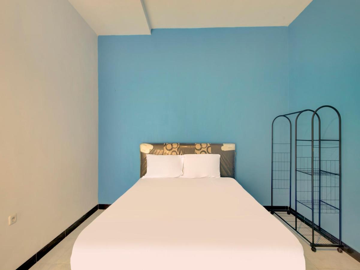 Oyo Life 3987 Kost Aditya Σουραμπάγια Εξωτερικό φωτογραφία